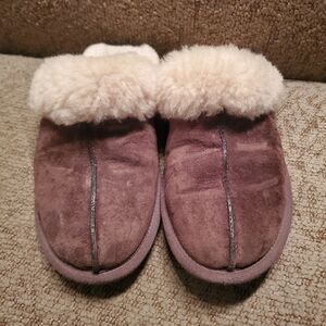 UGG Women's Scuffette II Slippers Size 7 Sheepskin Lined Goat/Brown Color
